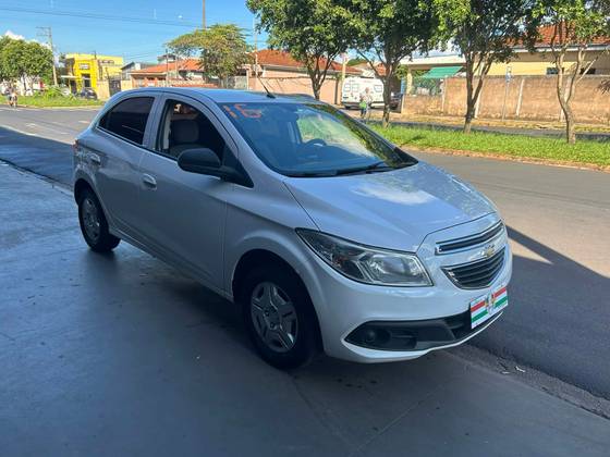CHEVROLET ONIX 1.0 MPFI LT 8V FLEX 4P MANUAL